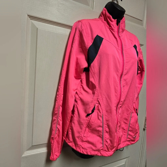 Brooks Nightlife Essential II Running Jacket Pink for Women -- Size: Med - Picture 17 of 17
